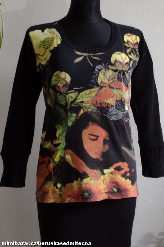 T104 Triko Desigual