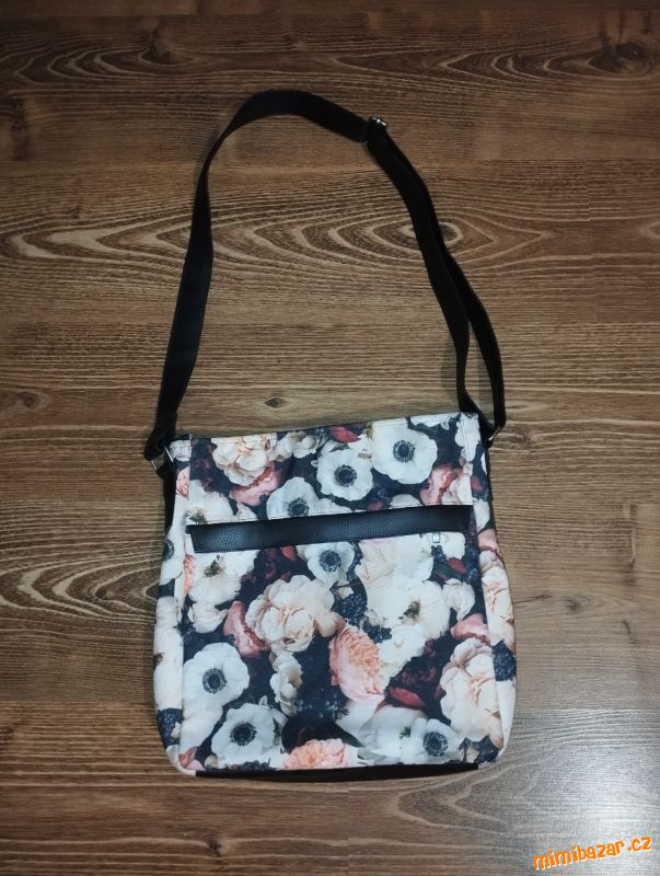Hand made šitá kabelka