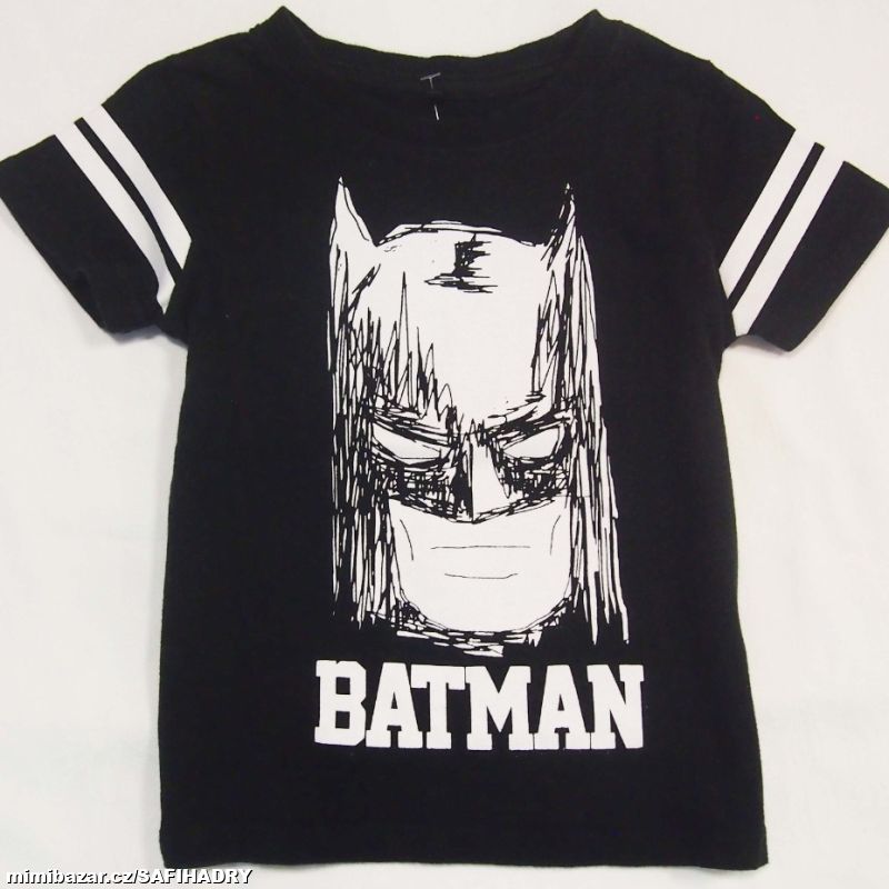 L241. Tričko s Batmanem