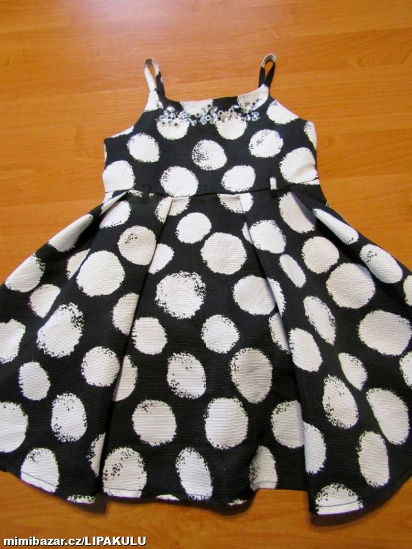 KRÁSNÉ DÍVČÍ ŠATIČKY VEL.116