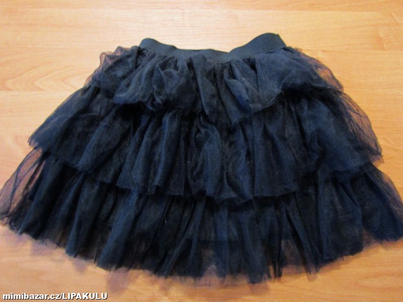 DÍVČÍ TYLOVÁ SUKÝNKA VEL.110