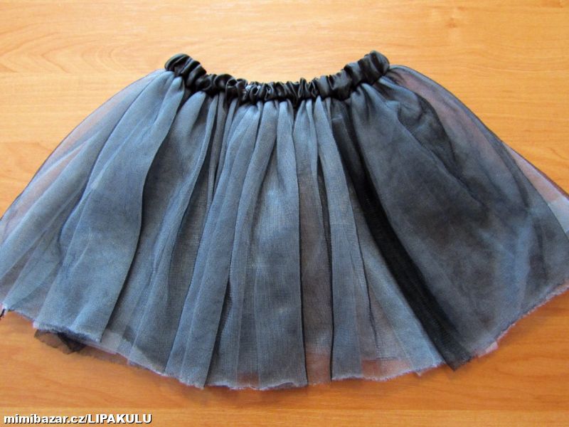 DÍVČÍ TYLOVÁ SUKÝNKA VEL.104-110