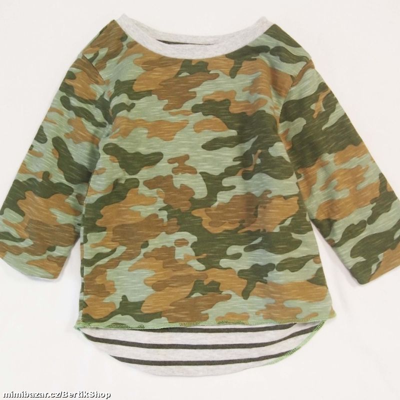 L318. Oboustranné tričko