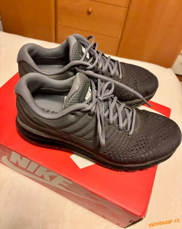 Nike Air MAX - Top stav vel. 42, 5