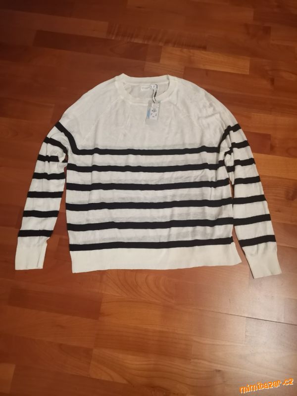 Lehký svetřík Primark