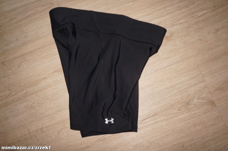 Under Armour kraťasy vel.36/S