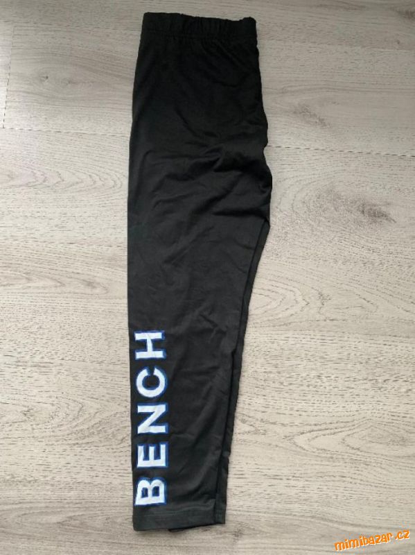 Krásné legíny s nápisem Bench velikost 42/XL
