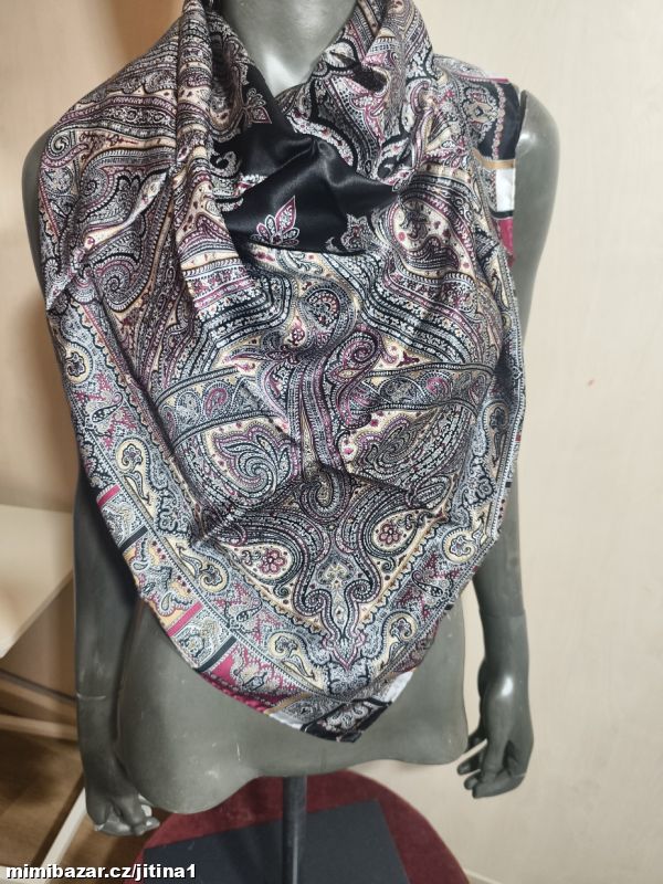 Luxusní hedvábný šátek nový