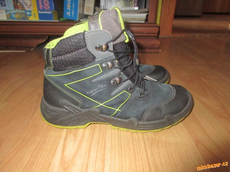 kotníkové boty