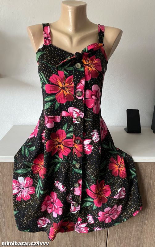Dámské šaty