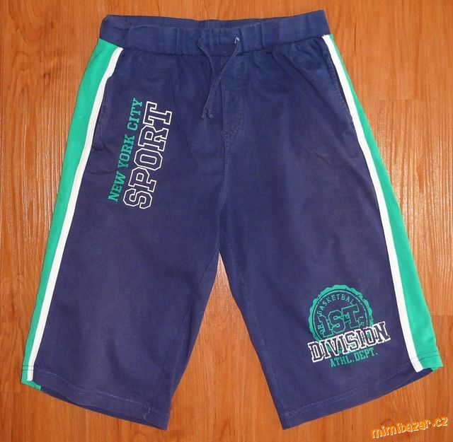 Bavlněné teplákové kraťasy, vel.146-158