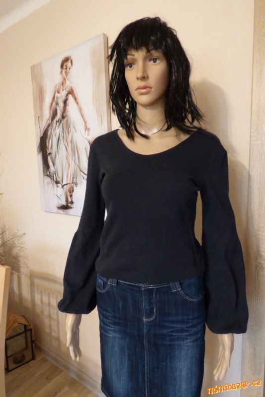 Dámské triko vel. M