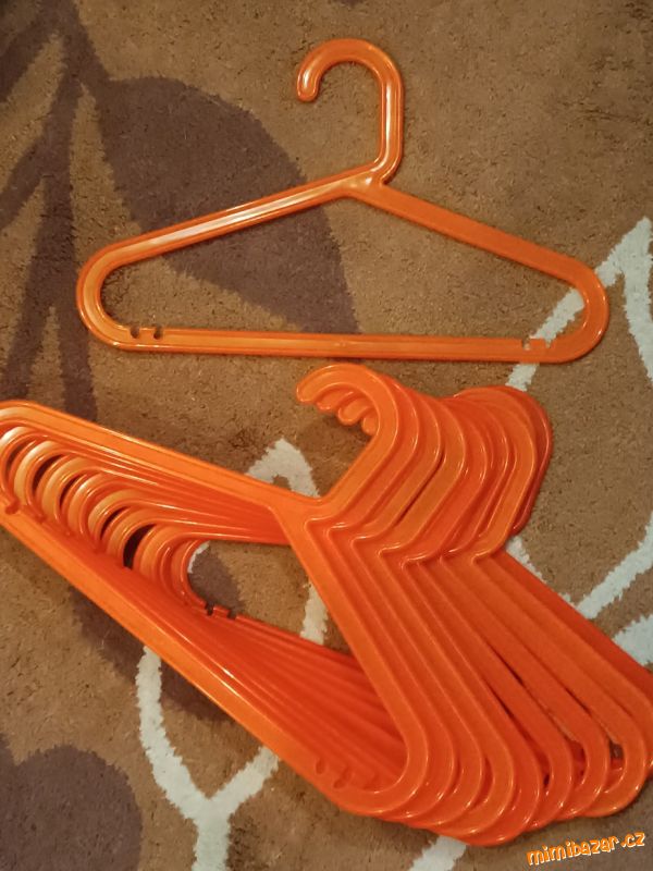 11x dětské ramínko Ikea