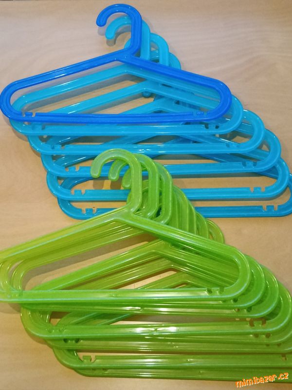 14x dětské ramínko Ikea mix
