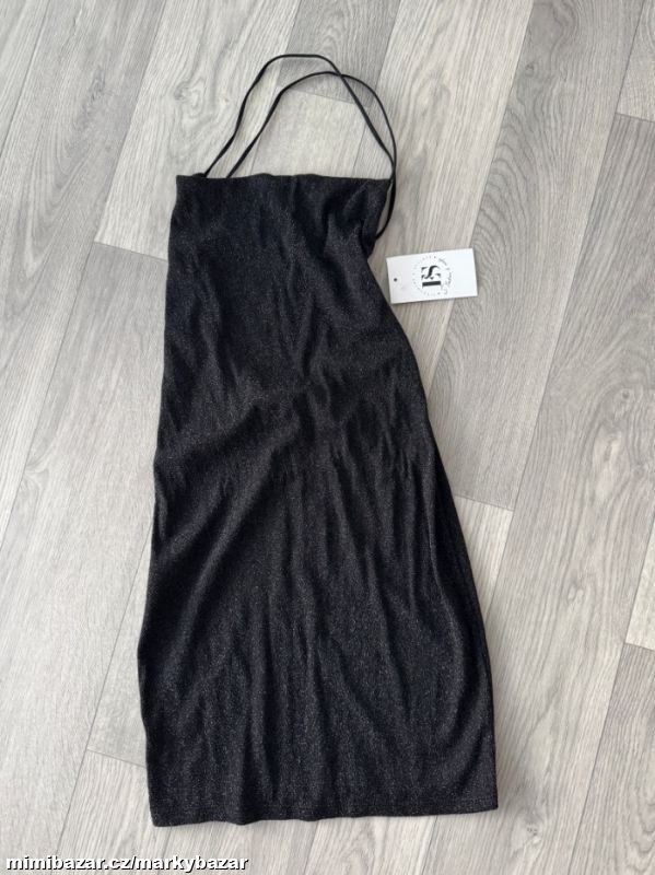 Černé elegantní šaty