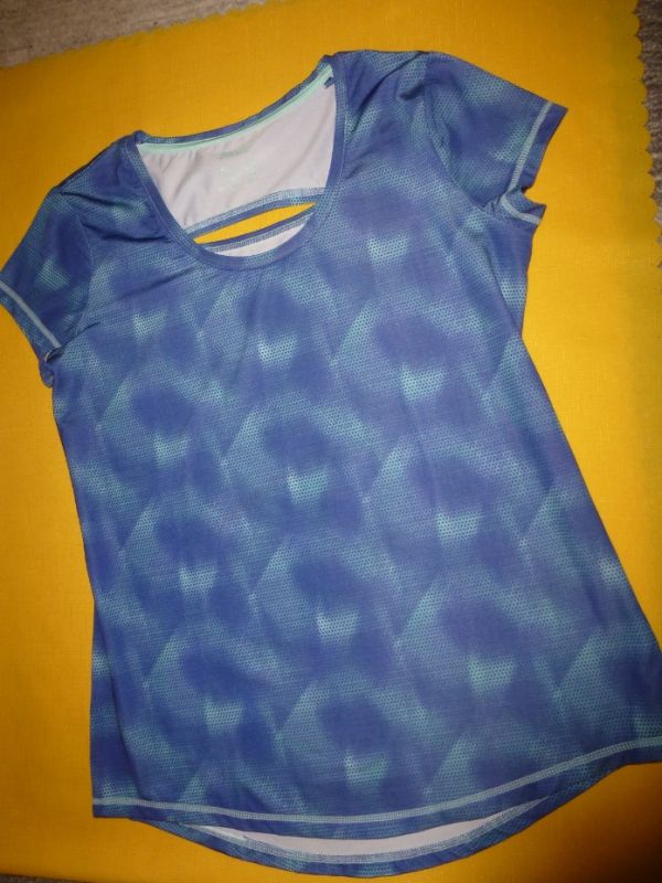 TRIČKO-NO.VÉ-DÁMSKÉ -AKCE 2 + 1 ZDARMA