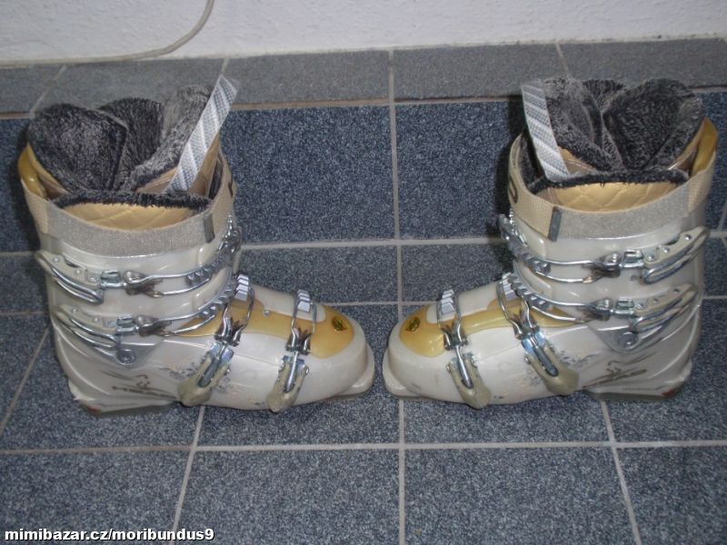 SUPER DÁMSKÉ VEL.42, 5 LYŽÁKY PŘEZKÁČE HEAD DREAM