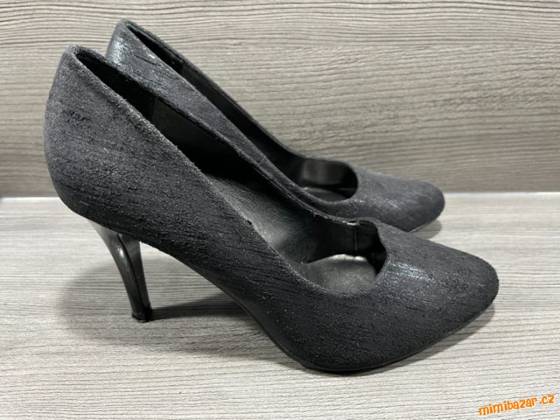 Černé společenské lodičky vel 38