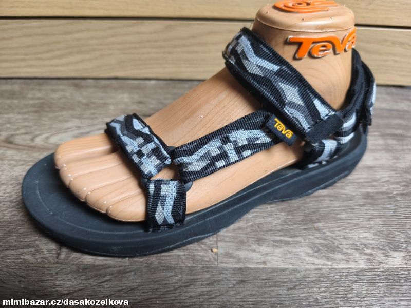 Outdoorové sandály Teva v.38, 5