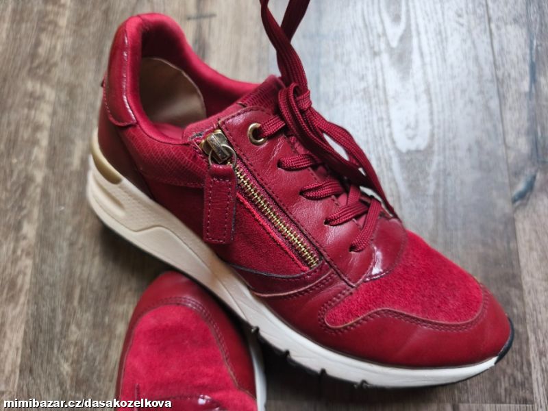 Vínové kožené sneakersy TAMARIS v.40