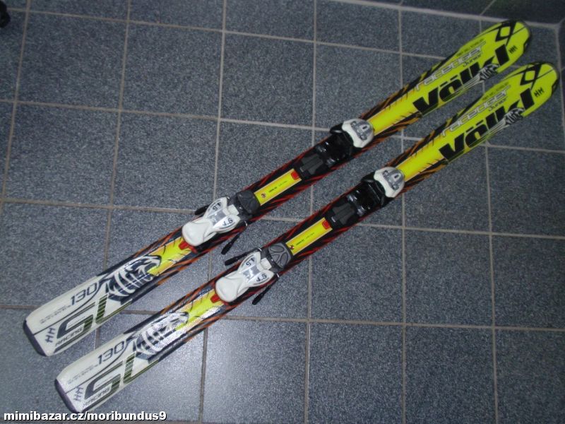 NASERVISOVANÉ 130 CM LYŽE CARVY VÖLKL RACETIGER SL
