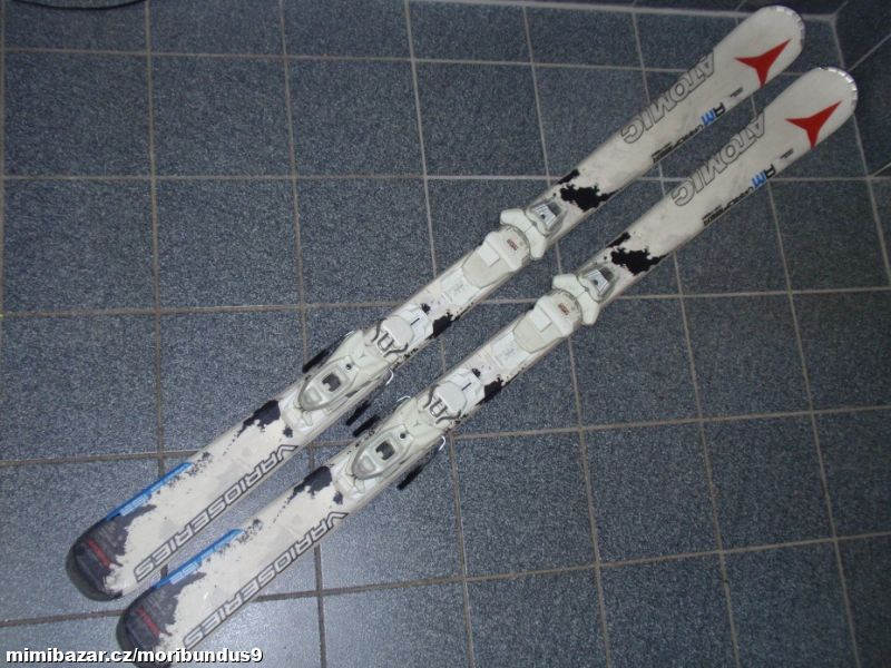 SUPER 152 CM LYŽE CARVY ATOMIC VARIOSERIES ROCKER