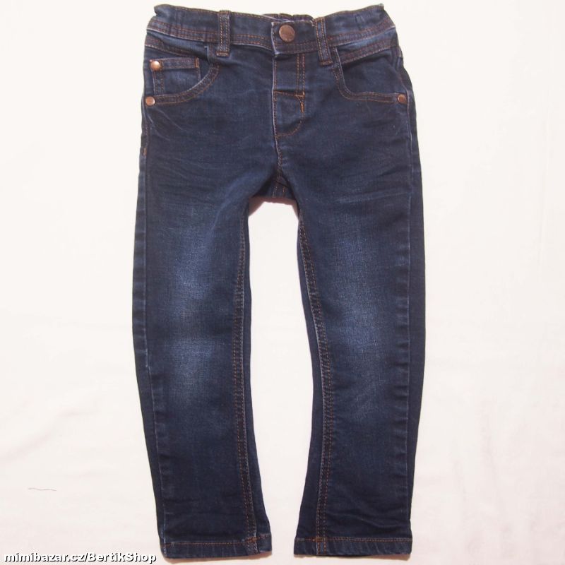 U207. Tmavě modré džíny