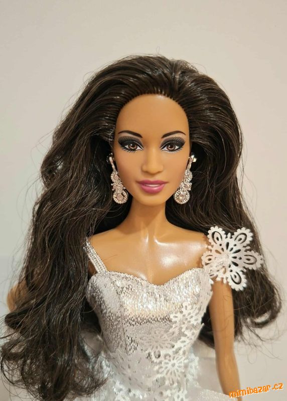Na prodej sberatelska Barbie Holiday 2013 AA
