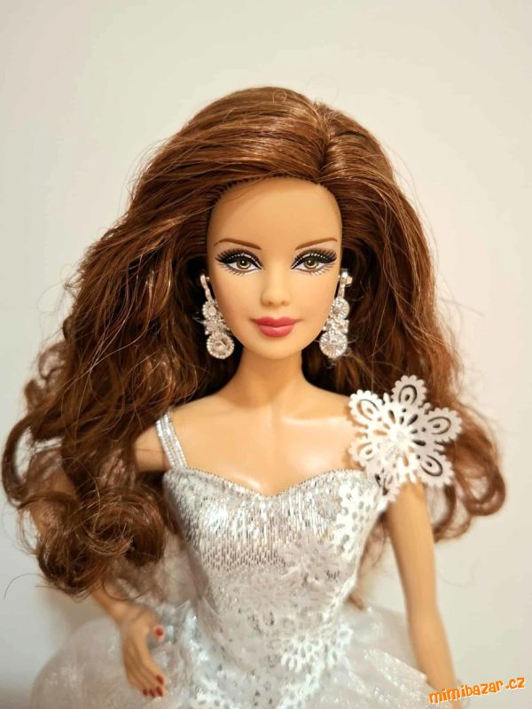Na prodej sberatelska Barbie Holiday 2013 zrzka