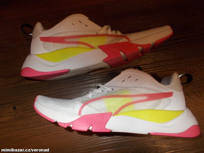 NÁDHERNÉ ODLEHČENÉ BOTASKY PUMA V.38 100%STAV