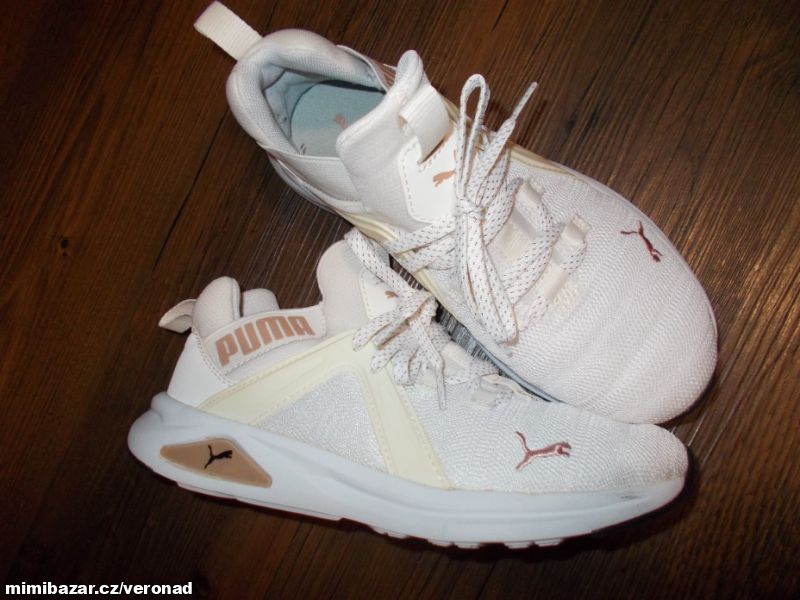NÁDHERNÉ ODLEHČENÉ BOTASKY PUMA V.38 100%STAV