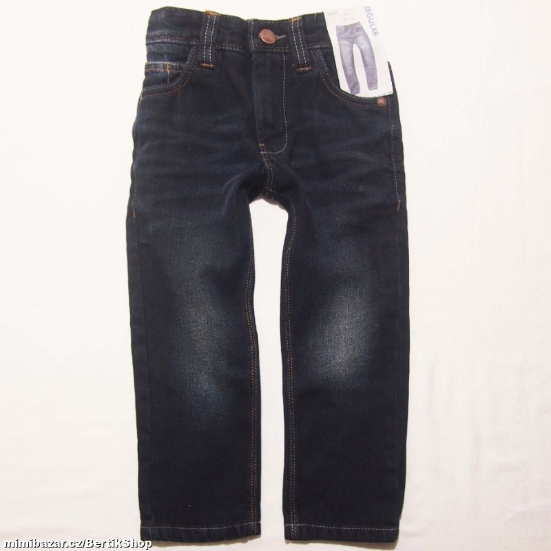 U376. Tmavé džíny next