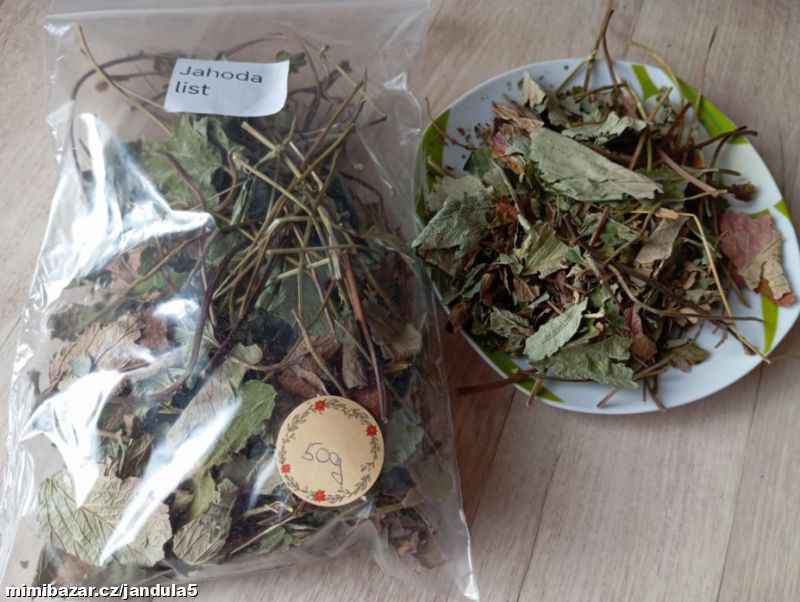 sušený list jahody