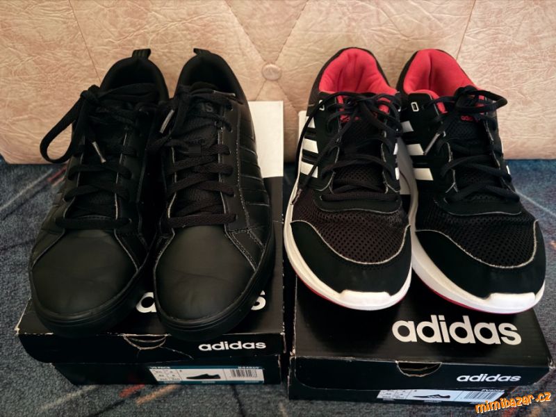 2x chlapecké boty Adidas vel. 42