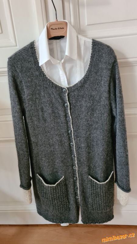 Teplý svetr ze 100% alpaky