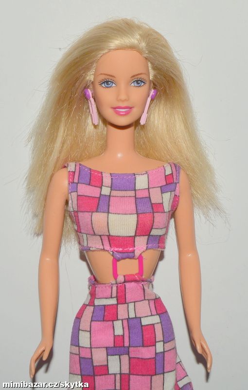  + + + PANENKA BARBIE HIP 2 BE SQUARE + + + 