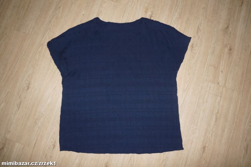 Super nemačkavá halenka vel.XL