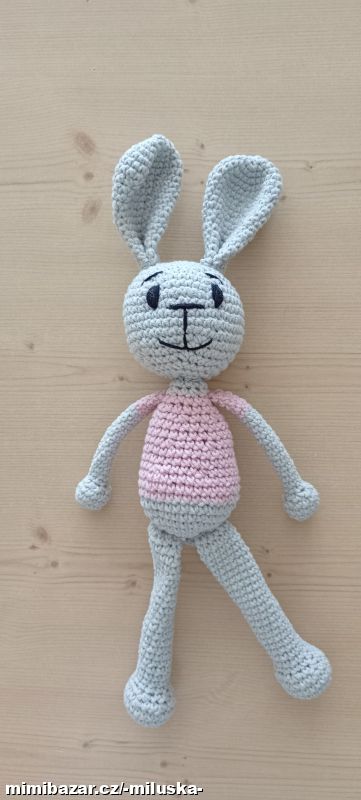 Zajíček háčkovaný