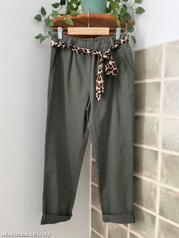 Khaki kalhoty s páskem Italy