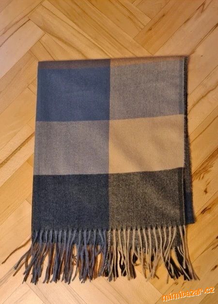 Velká šála s kašmírem