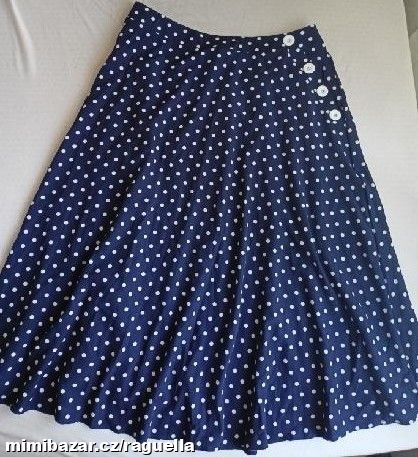 PŘEKRÁSNÁÁ LUXUSNÍ NOVÁ PUNTÍK.SUKNĚ 46-48