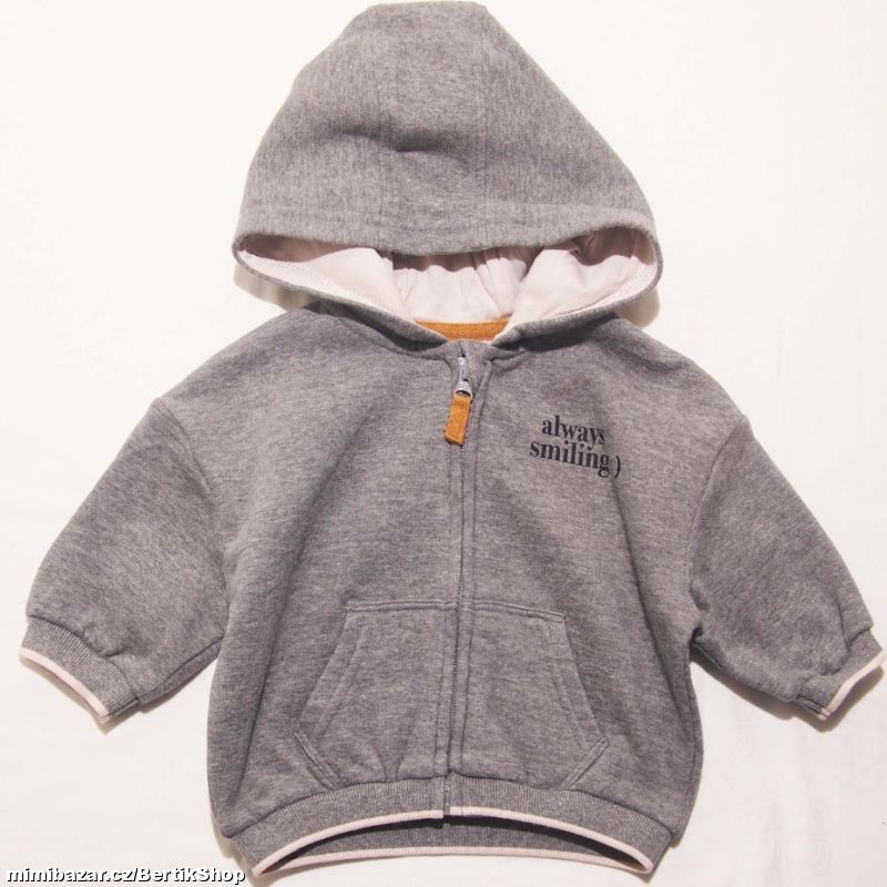 B46. Šedá oversize mikina