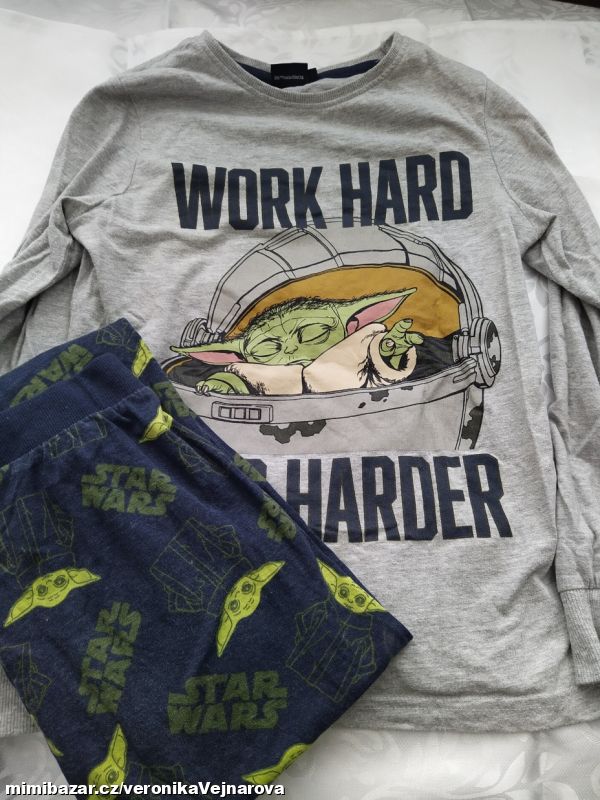 Pyžamo pro sourozence 134 a 146 star ward