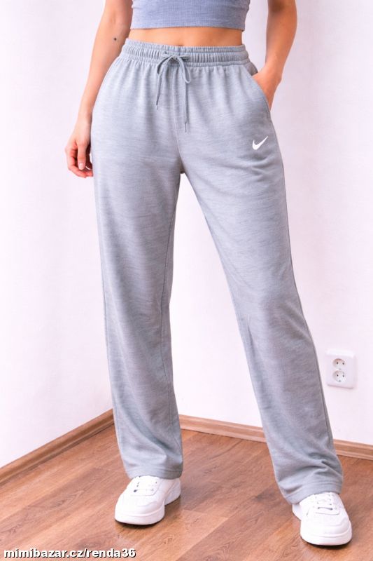 Dámské tepláky Nike vel. XL - top stav