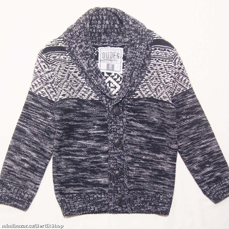 B102. Chlapecký svetr