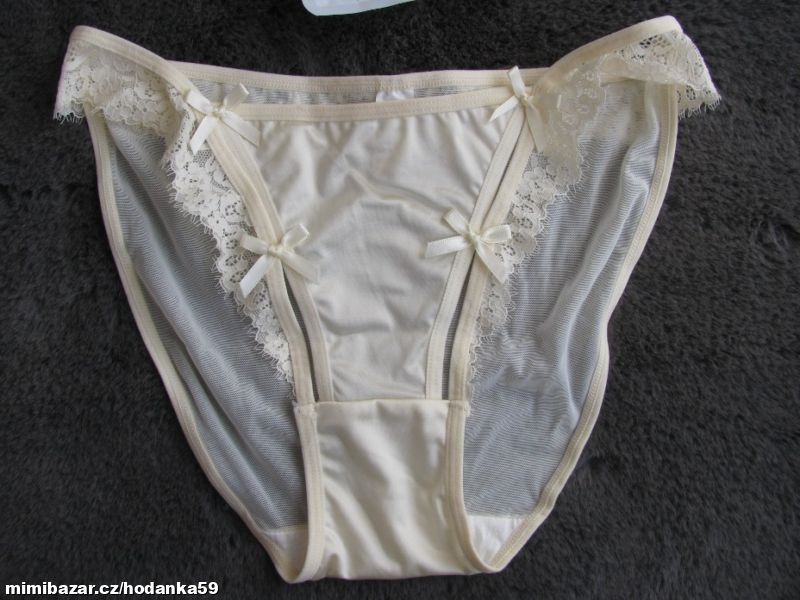 Dámské smetanově bílé krajkové kalhotky