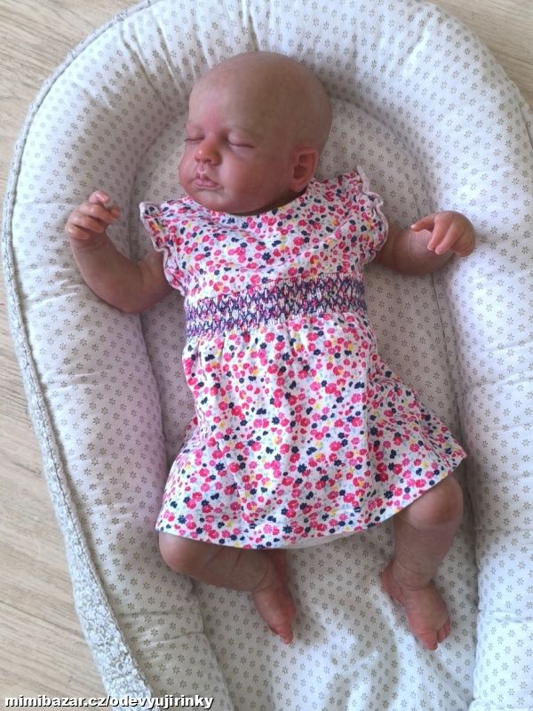 Kytičkové šatičky