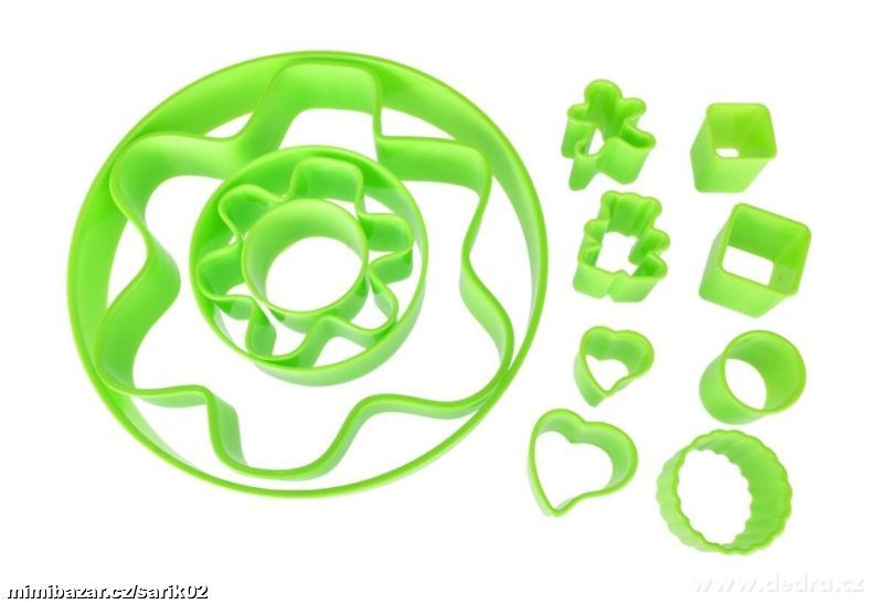 Sada 13 velkých cukrářských vykrajovátek CREMO v