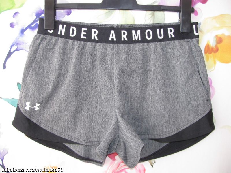 Dámské letní šedé šortky Under Armour