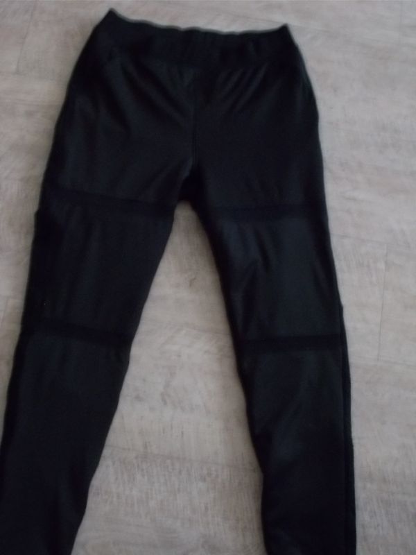 UŽASNÉ VYTEPLENÉ LEGÍNY 100%STAV JAK NOVÉ